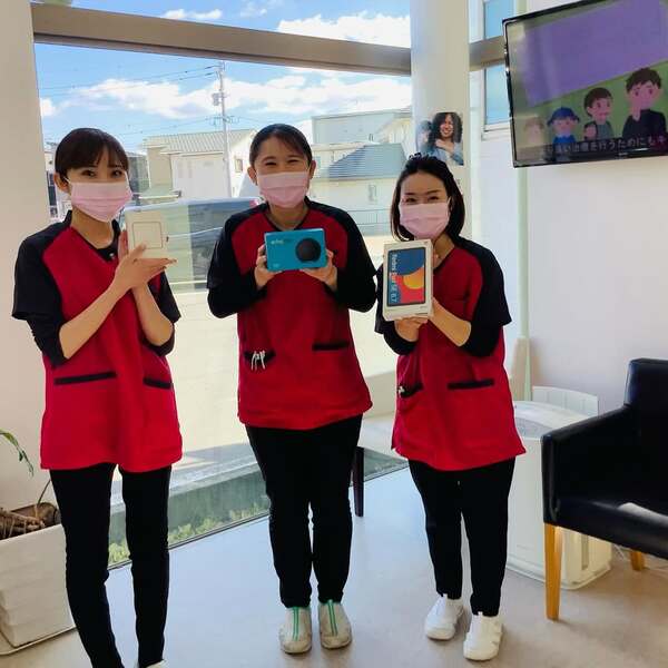 今年も、クリスマスプレゼントを渡す事ができました。  一年悩みながら、プレゼントを用意する一大行事です。  プレゼントに喜んでもらえて、疲れが癒されました。